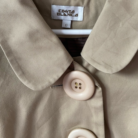 Costa Blanca Button Top - Picture 2 of 3